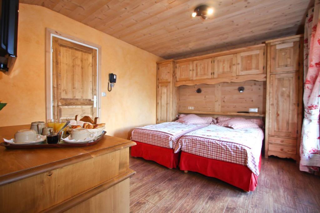 Alpen Roc Otel Morzine Oda fotoğraf